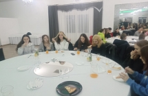 Uczestnicy w restauracji