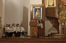 Przy ambonie ksiadz