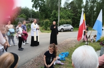 Wspolnota w Malanowie na modlitwie